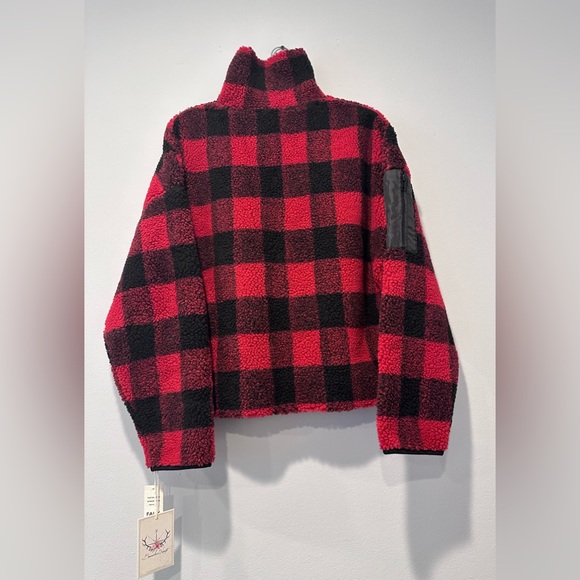 Buffalo Plaid Faux Shearling Zip Jacket
BOUNDLESS NORTH - Picture 4 of 8